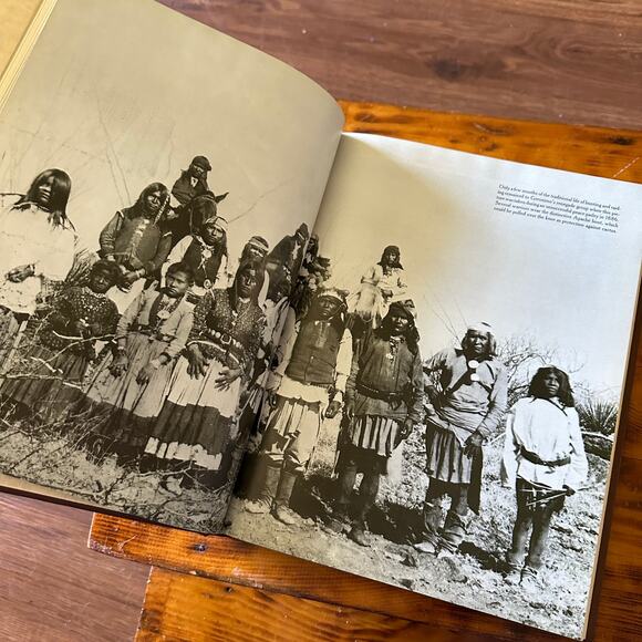 Vintage 1981 Time-Life Books The Old West The Great Chiefs Hardcover Book - Picture 6 of 9